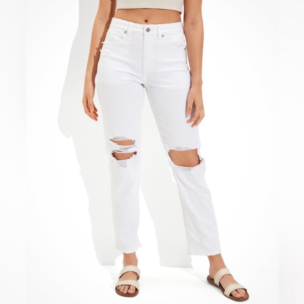 Women's American Eagle Mom White Straight Jeans
